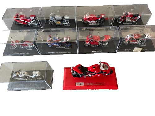 Ducati modellini vari - -,